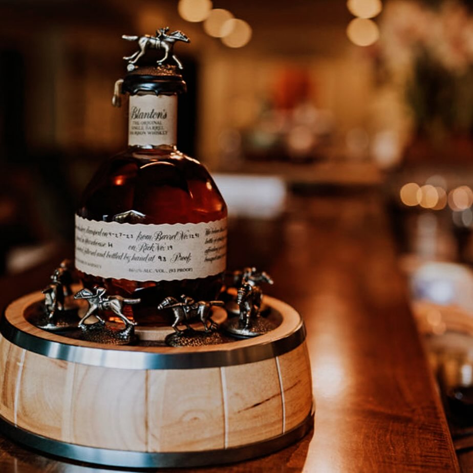 Blanton s The Original Single Barrel Kentucky Straight Bourbon Whiskey 750ml,